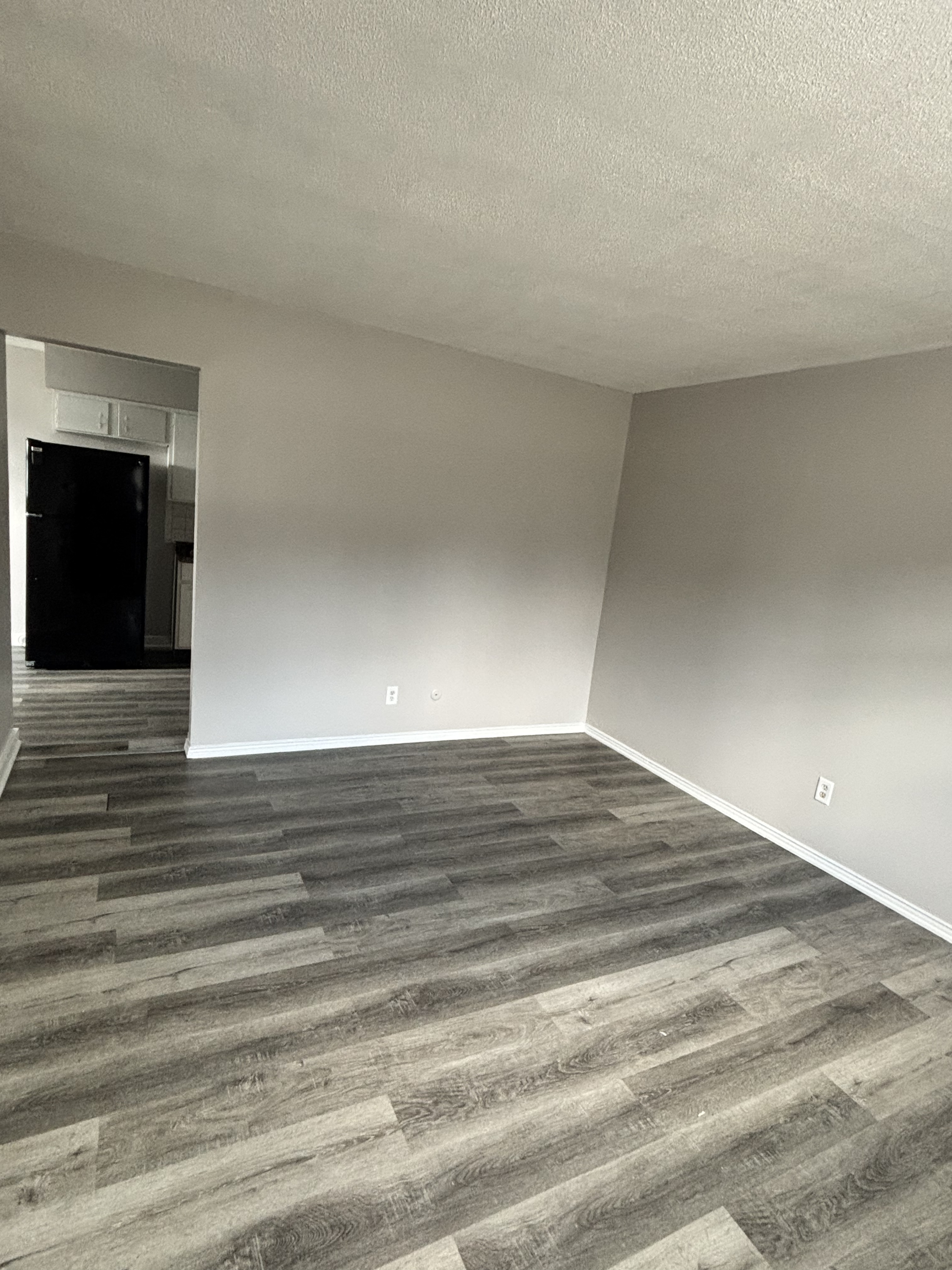 6502 Julian Avenue - B2